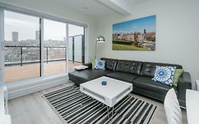 Penthouse On Charest - With Parking And Gym